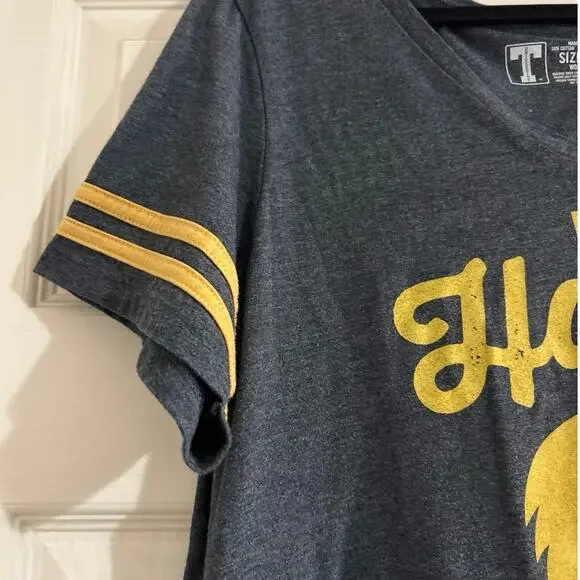 Iowa Hawkeyes Women’s V-Neck T Shirt, Size XL - Picture 4 of 5